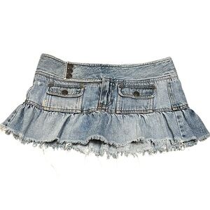 Hollister Y2K denim ruffle low rise micro mini skirt with raw hem